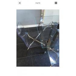 table 4 chairs