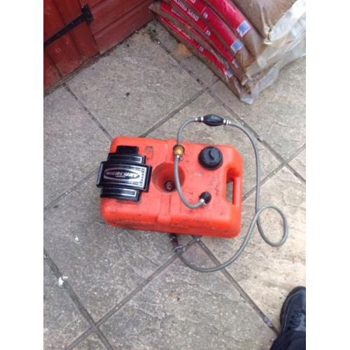 Boat fuel tank