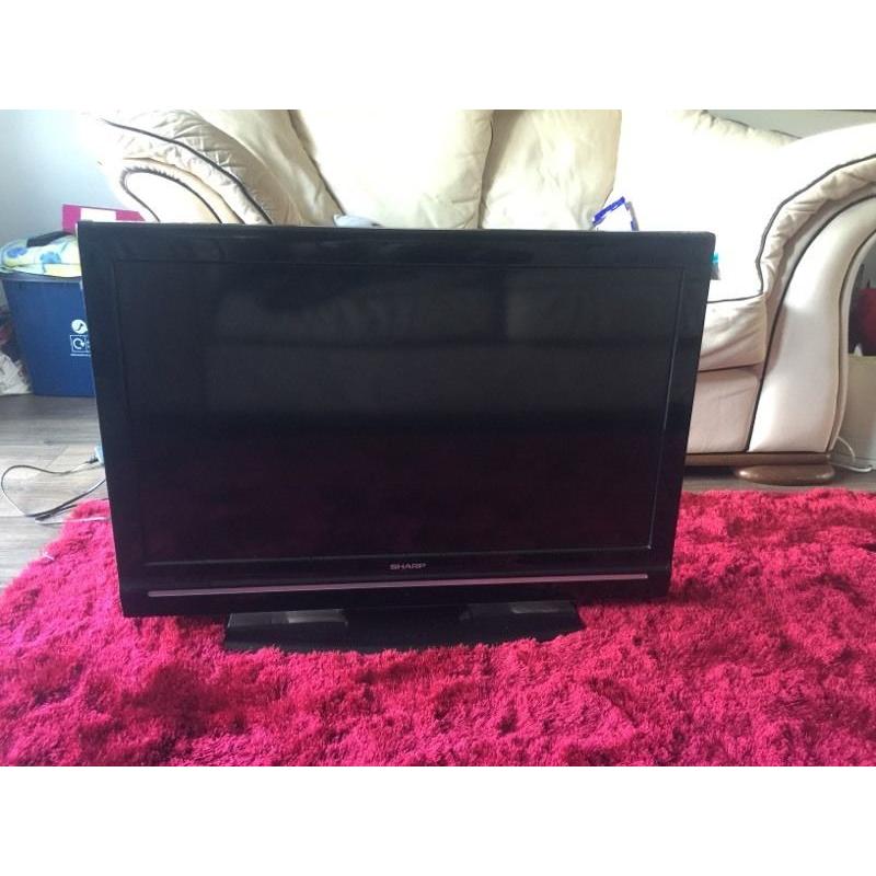 32 inch TV, Perfect condition or your money back