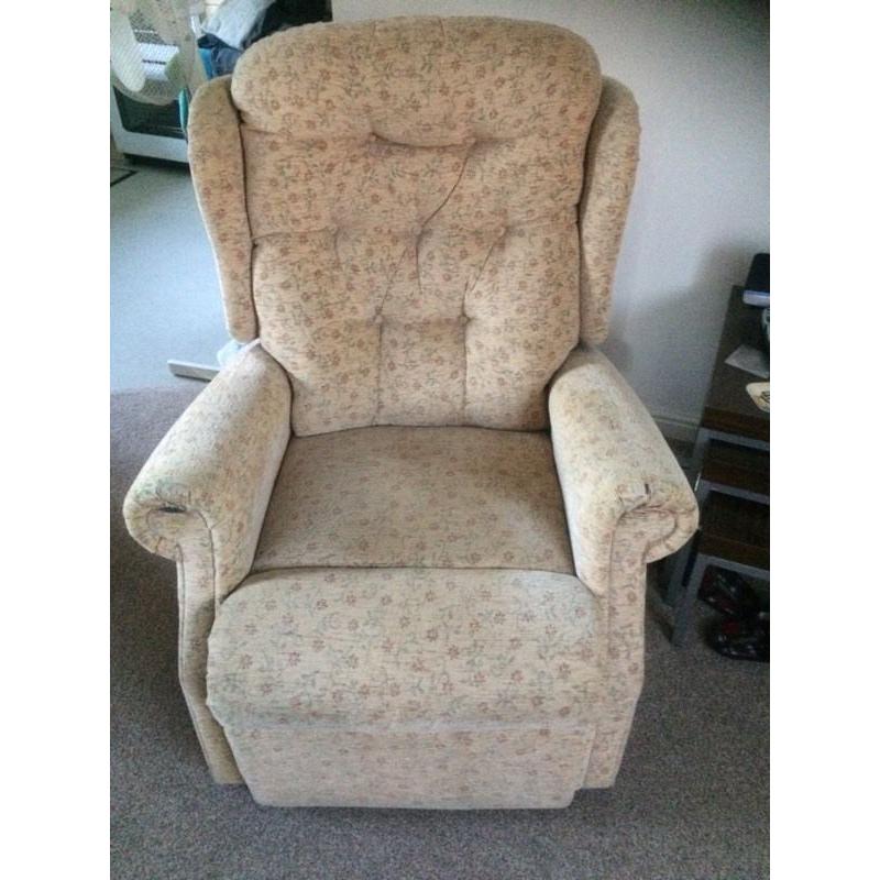 Single seat recliner fully working