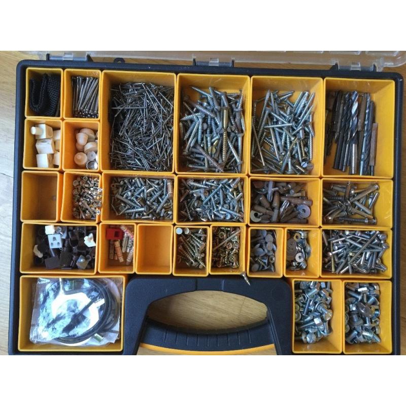 Fabulous Storage Organiser 25 removable pods +100's of fixings screws bolts drills screw bits etc..