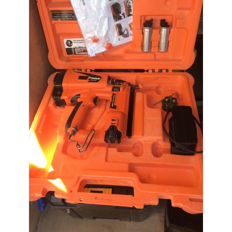 Paslode im 65 straight lithium nail gun
