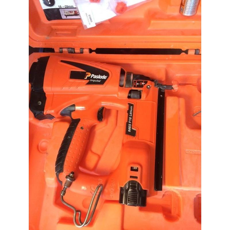 Paslode im 65 straight lithium nail gun