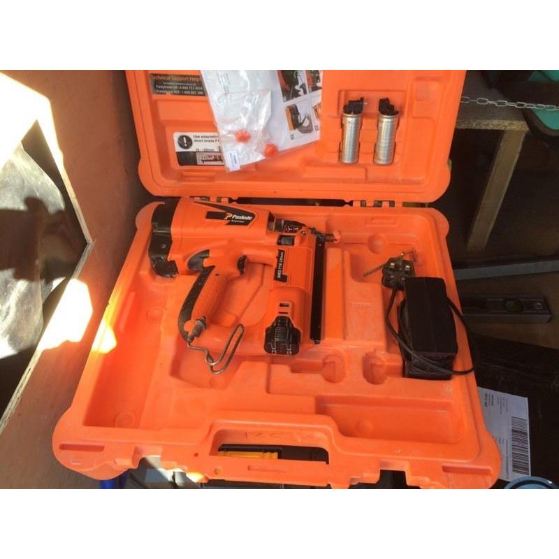 Paslode im 65 straight lithium nail gun