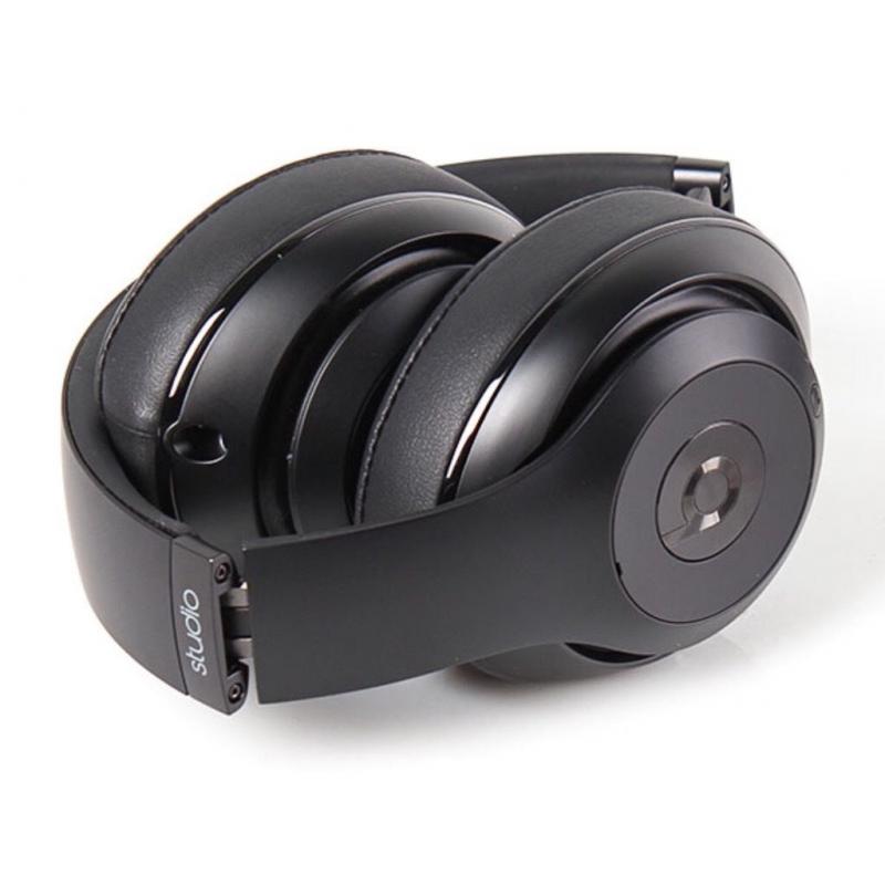New Beats by Dre Studio wireless Bluetooth