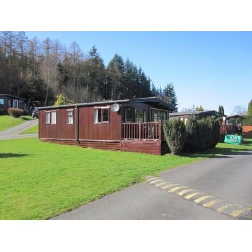 Beautiful Log Cabin sleeps 6 Near Builth Wells