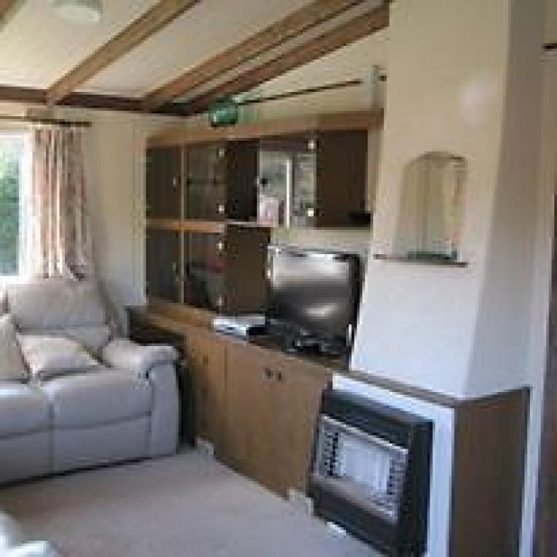 Beautiful Log Cabin sleeps 6 Near Builth Wells