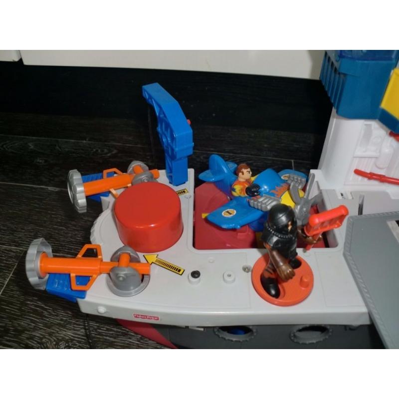 Imaginext Plane Carrier- with extra planes