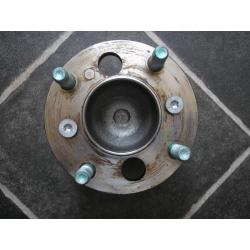 Genuine Ford Fiesta Mk7 2008 - 2016 rear wheel hub DCP1-2C299-A1B DCP12C299A1B