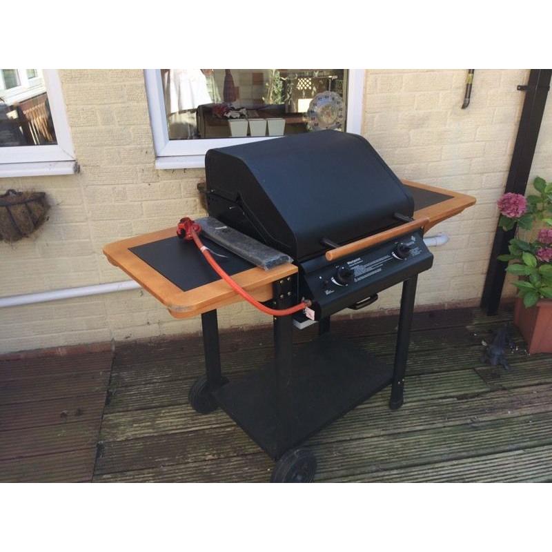 Gas barbecue