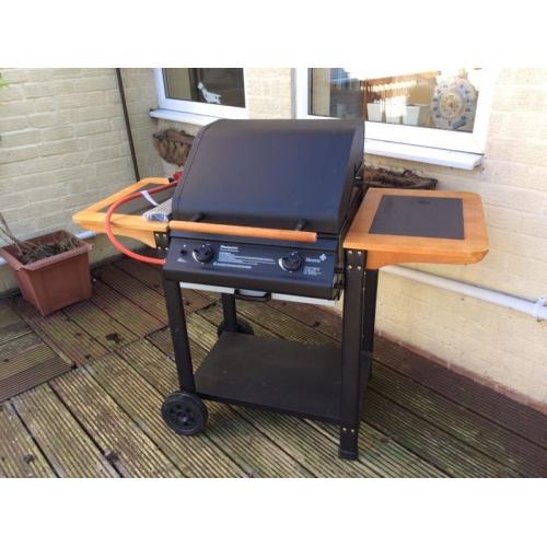 Gas barbecue
