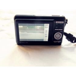 Casio Exilim EX-Z75 slim compact digicam.VGC