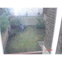 LARGE DOUBLE ROOM KILBURN NW6 ZONE 2 with Garden+Wifi+central location