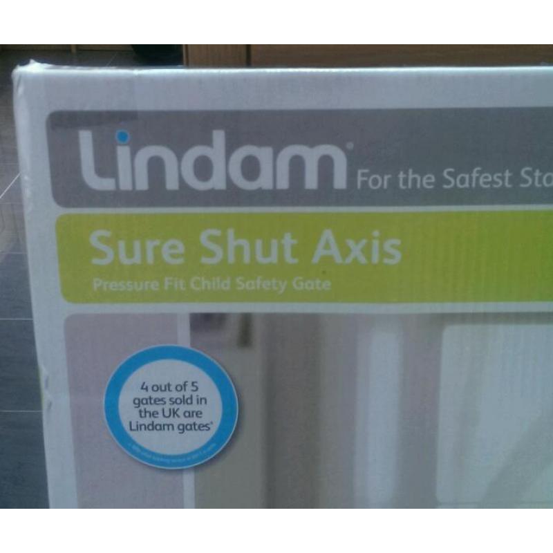 New unopened Lindam Baby Gate