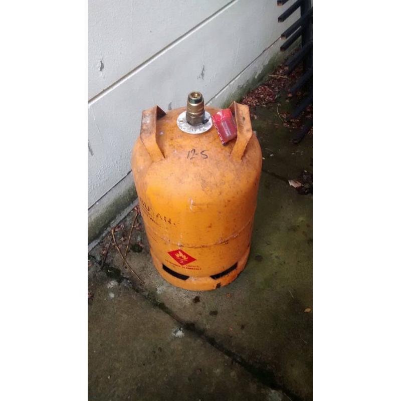 Gas cylinder