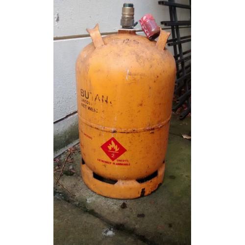 Gas cylinder