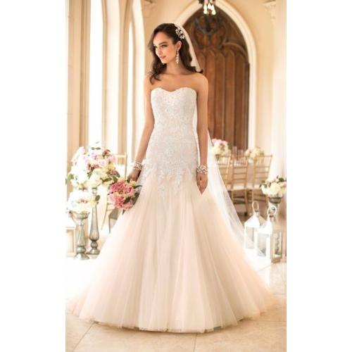 Wedding dress & cathederal veil