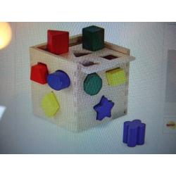 Melissa & Doug classic 12 Shape wooden Sorting colourful Cube box set
