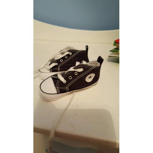 Converse baby shoes size 3. NEW