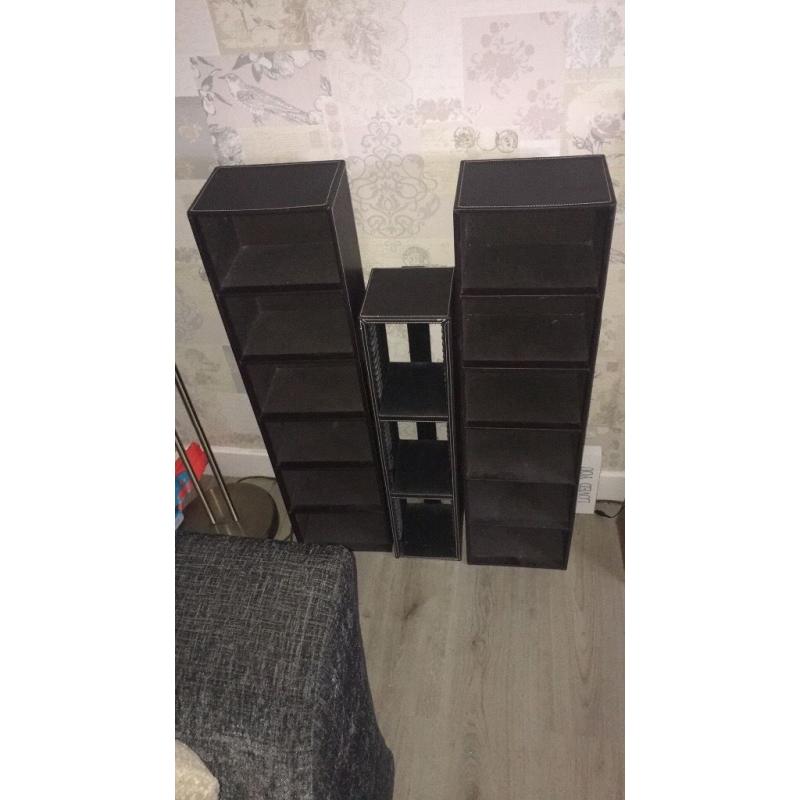 3 Leather Look Units