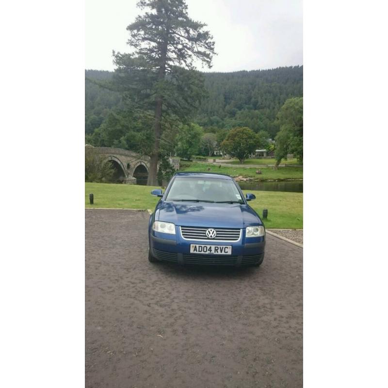 Wolkswagen PASSAT 2004 good condition full year Mot