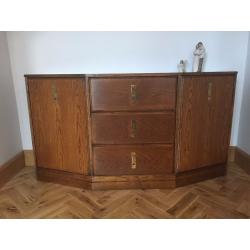 STAG DINING ROOM SUITE / EXTENDING TABLE / 6 CHAIRS / GLAZED DISPLAY CABINET / SIDEBOARD