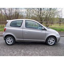 2005 (55) Toyota Yaris 1.3 vvti Colour Collection.
