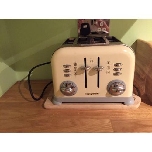 Microwave, kettle and toaster.