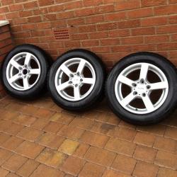 Five Goodrich winter tyres with rial alloys