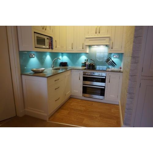 Carpenter,Joiner, Furniture Maker, Kitchen fitter