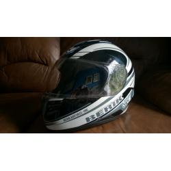 Berik helmet