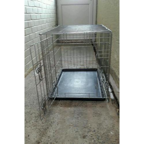 Medium dog training crate