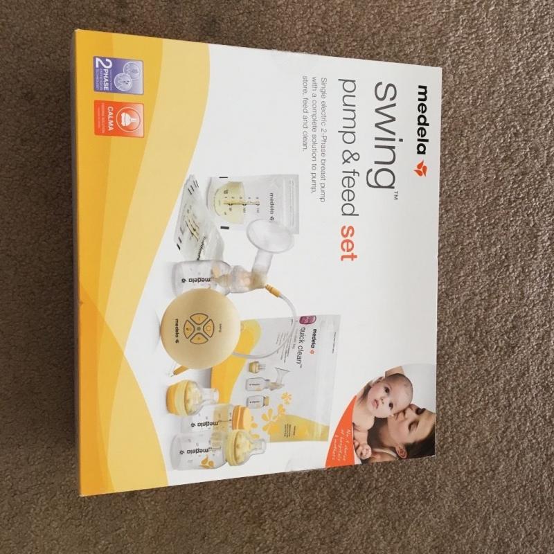 Medela Swing Pump and Feed Set