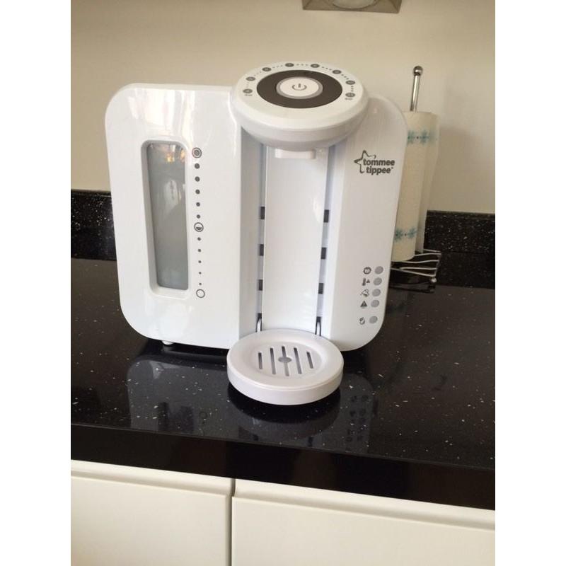Tommee Tippee Perfect Prep Machine & Tommee Tippee Closer to Nature Sterilizer