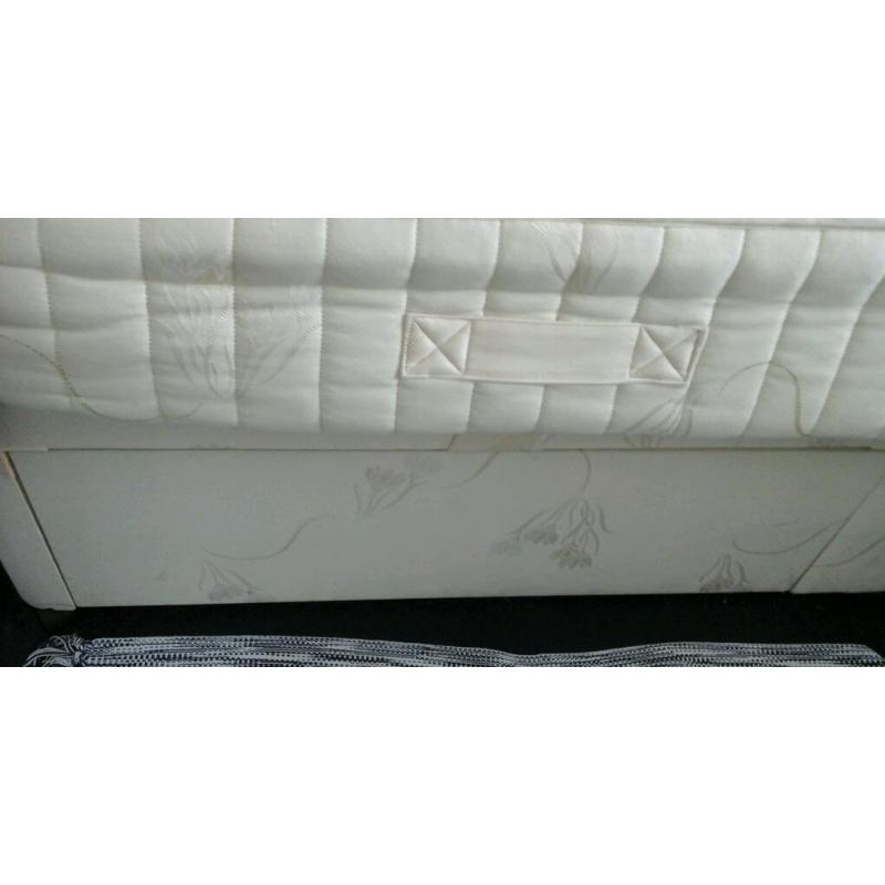 Single bed with two drawers