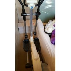 Reebok edge cross trainer