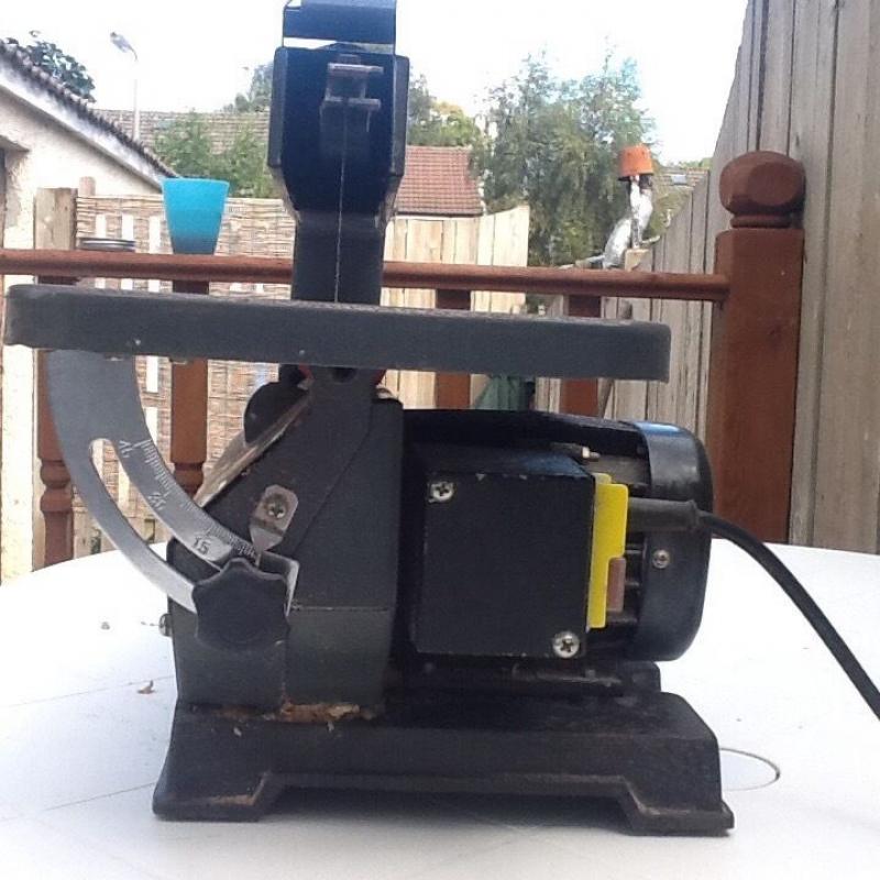 Scroll saw / fret saw