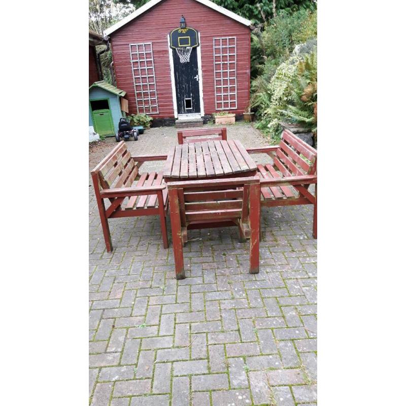 Wooden garden furniture set