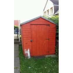 Hut shed 8x6