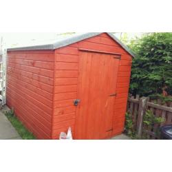 Hut shed 8x6