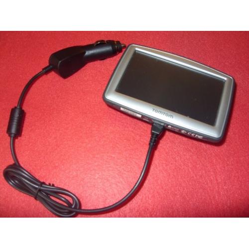 TomTom XL Classic Series Tom Tom GPS Sat Nav With In Car SatNav Charger - Excellent Condition