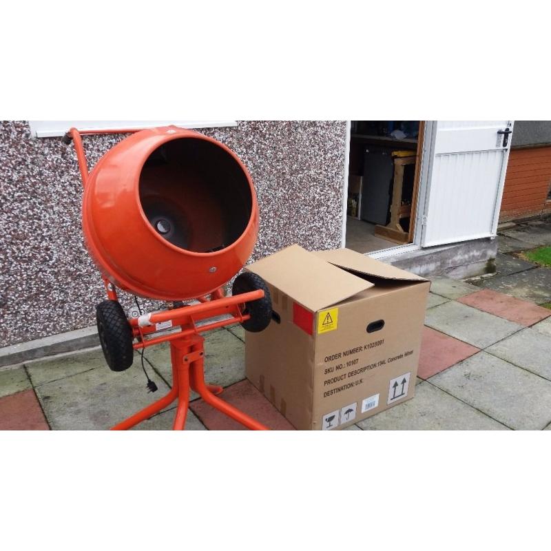 Concrete mixer/cement mixer 137ltr