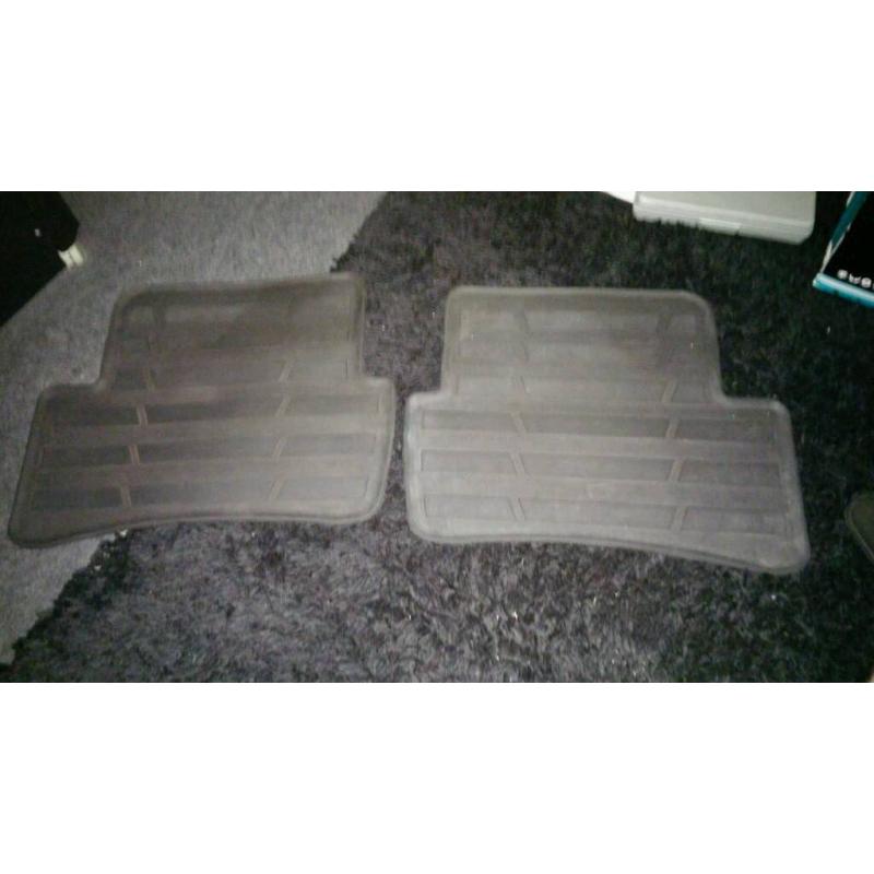 W204 rubber mats