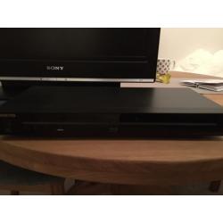 32" Sony TV and Onkyo bluray player