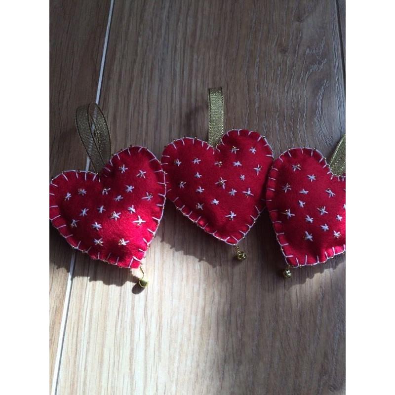 Felt hearts