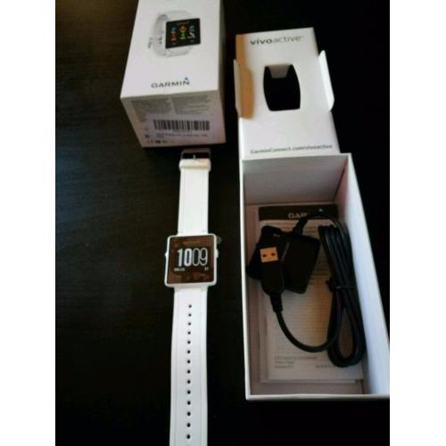 Brand New unused Garmin VivoActive Smartwatch