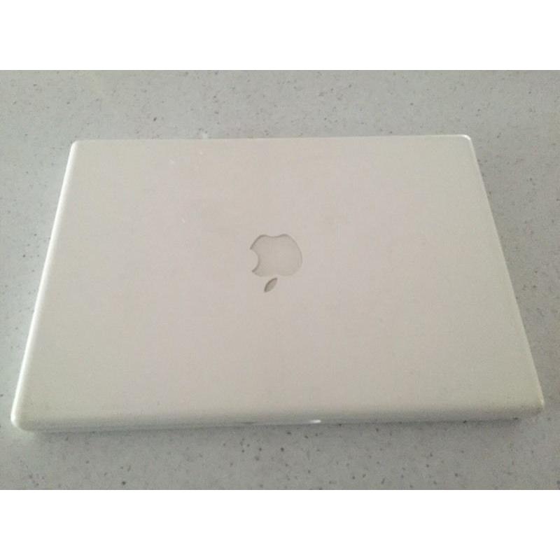 Macbook A1181 13.3-inch 4GB RAM 80GB HARD DISK