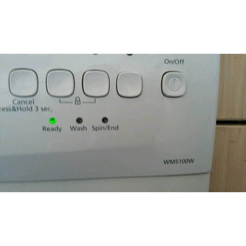 Beco washing machine in great condition only year old