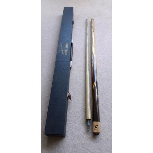 Riley 2-Piece Jimmy White Cue With Sports Life Hard Case Snooker Pool
