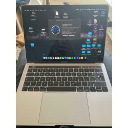 MacBook Pro 13inch 2018 512gbs i5 2.3Ghz perfect condition